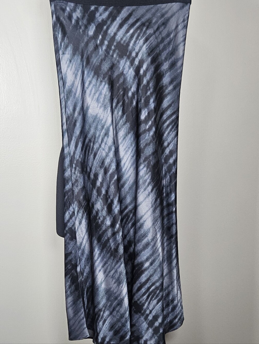 Rails Black Tide Satin Rayon Viscose Midi Length Slip Skirt Navy Gray Black XS - Picture 8 of 9